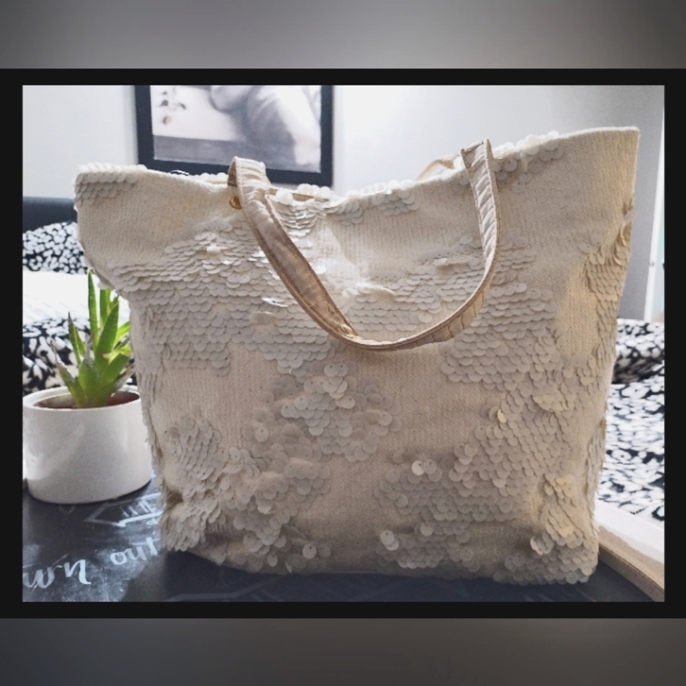 Deux Lux Cream Sequin Purse